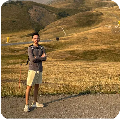 Franc Auxach - About